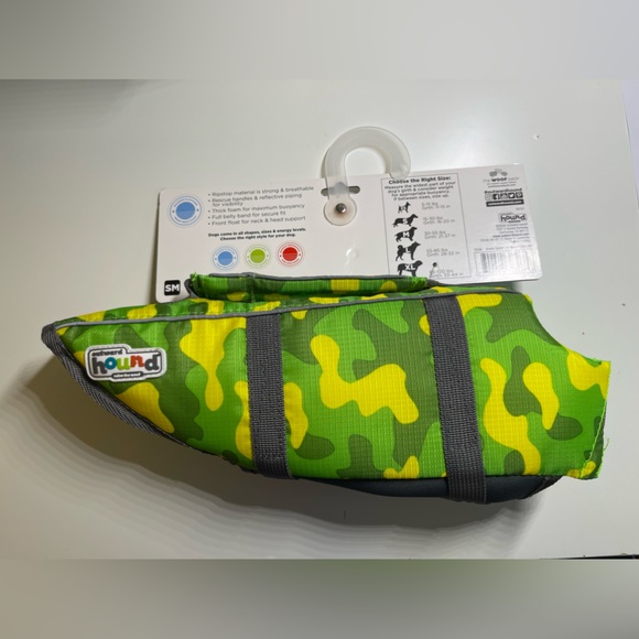 NEW Outward Hound Dog Life Jacket Small 16-20in Girth Granby Splash Camo - Picture 2 of 4